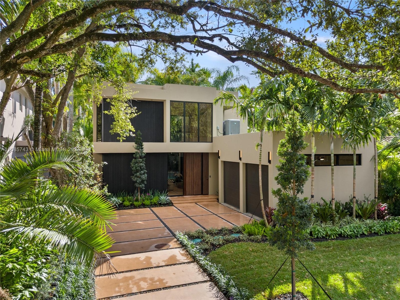 4110 Bonita Avenue in Miami, a residence in ANRU’s electrical portfolio; property listing photograph